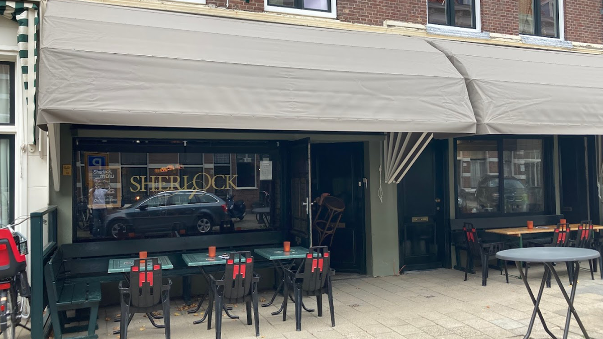 Sherlock Pub & Restaurant