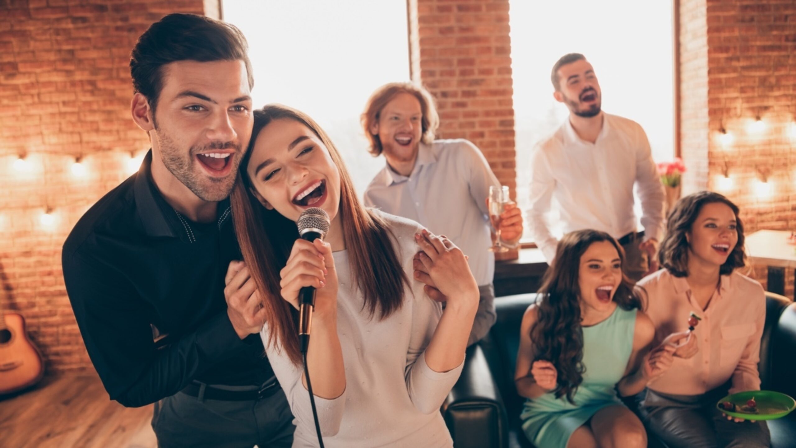 Karaoke Dinner Party Leuk uitje FEMZ