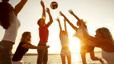 Bedrijfsuitje op het strand